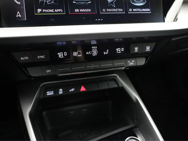 AUDI A3 Sportback PHEV (2021) — foto 9 van 20