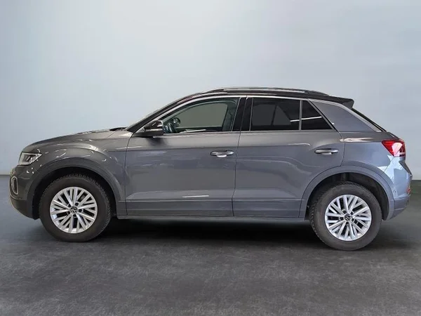 VOLKSWAGEN T-Roc (2022) — foto 24 van 29