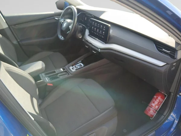 SKODA Octavia Combi Dsl (2021) — foto 4 van 18