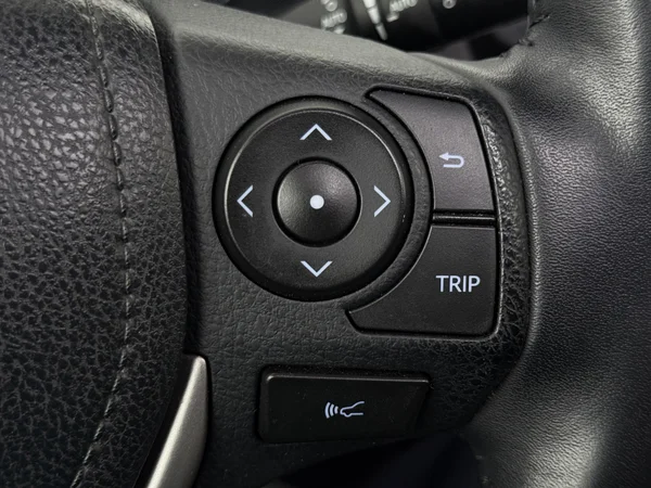 TOYOTA RAV4 (2017) — foto 9 van 30