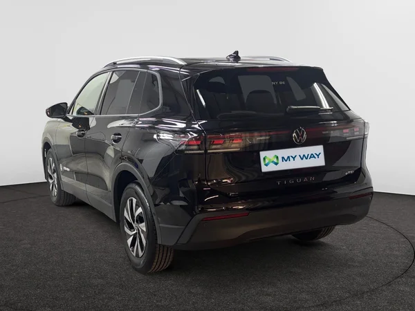 VOLKSWAGEN Tiguan (2025) — foto 14 van 20