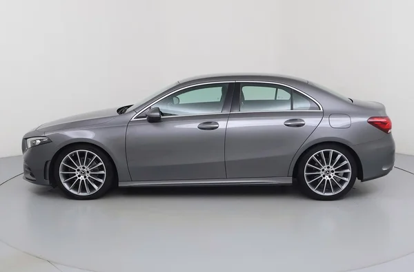 Mercedes-Benz A-Class Sedan (V177) (2019) — foto 12 van 24