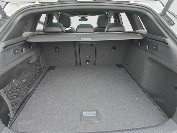 VOLKSWAGEN ID.7 Tourer (2025) — foto 10 van 18