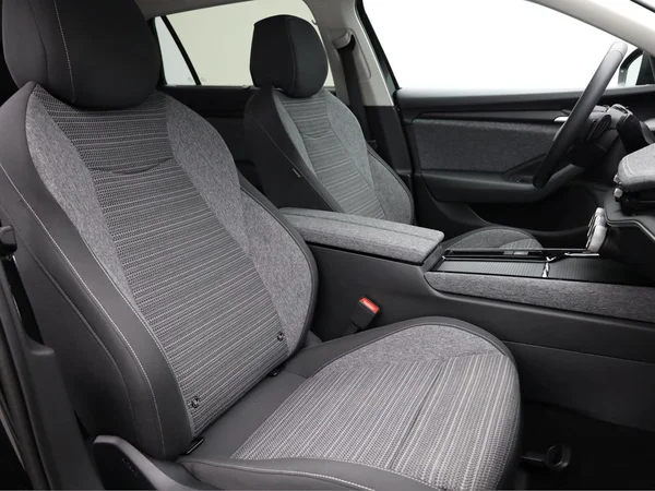SKODA Superb Combi (2024) — foto 19 van 24