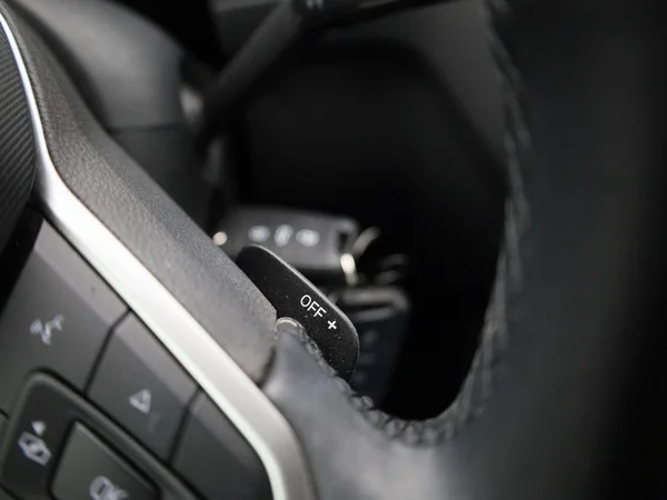 Volkswagen Tiguan (2022) — foto 16 van 48