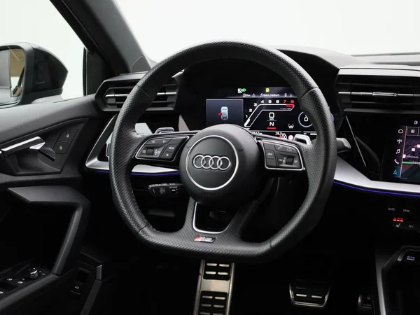 Audi RS3 (2024) — foto 4 van 65