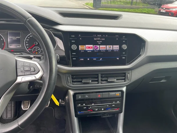VOLKSWAGEN T-Cross (2022) — foto 5 van 21