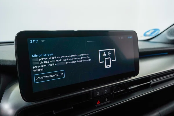 Jeep E-Avenger (2024) — foto 21 van 74