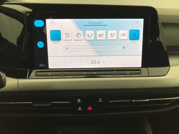 VOLKSWAGEN Golf VIII SW (2022) — foto 15 van 36