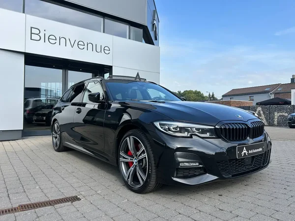 Bmw 330 (2021) — foto 23 van 31