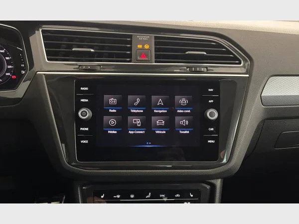 Volkswagen Tiguan (2022) — foto 5 van 29