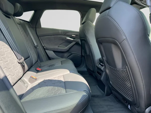AUDI A6 Sportback e-tron (2026) — foto 11 van 24