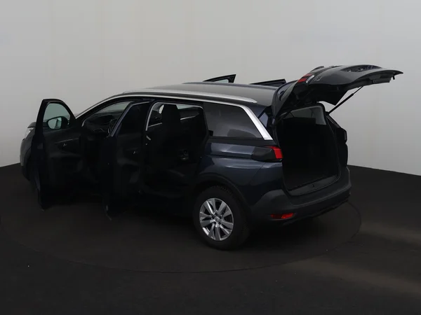 PEUGEOT 5008 (2020) — foto 22 van 23