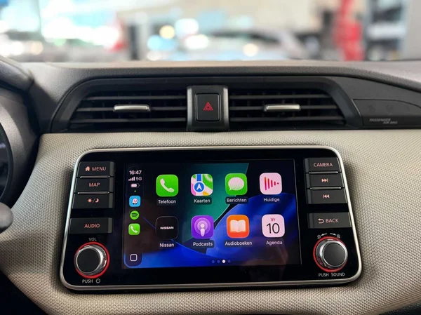 Nissan Micra (2019) — foto 3 van 18