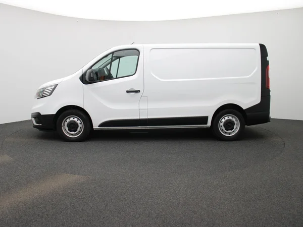 Renault Trafic (2022) — foto 35 van 39
