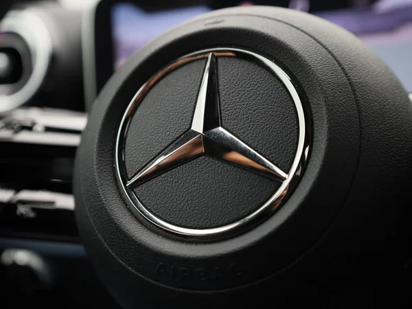 Mercedes-Benz GLC (2025) — foto 29 van 45