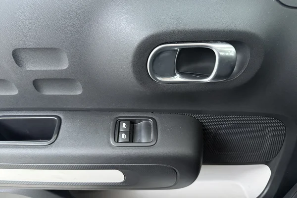 Citroen C3 (2019) — foto 8 van 18