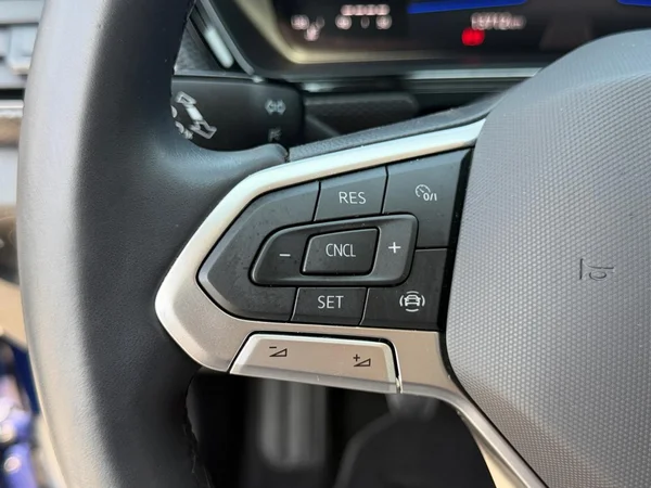 VOLKSWAGEN T-Cross (2023) — foto 6 van 20