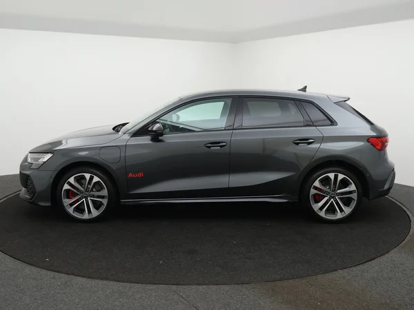 AUDI A3 Sportback PHEV (2025) — foto 18 van 26