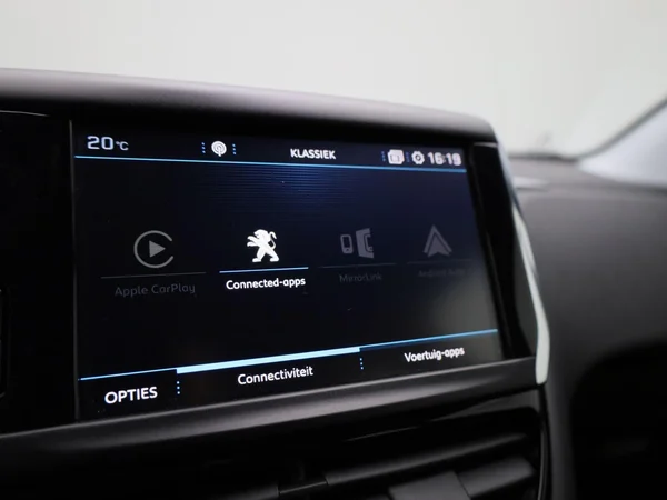Peugeot 208 (2019) — foto 13 van 36