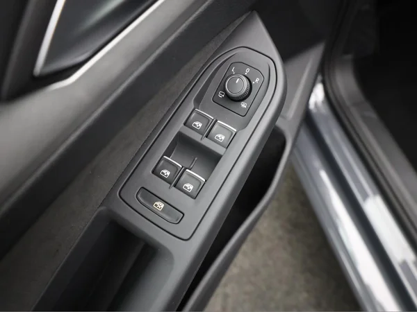 VOLKSWAGEN Golf VIII (2024) — foto 5 van 20