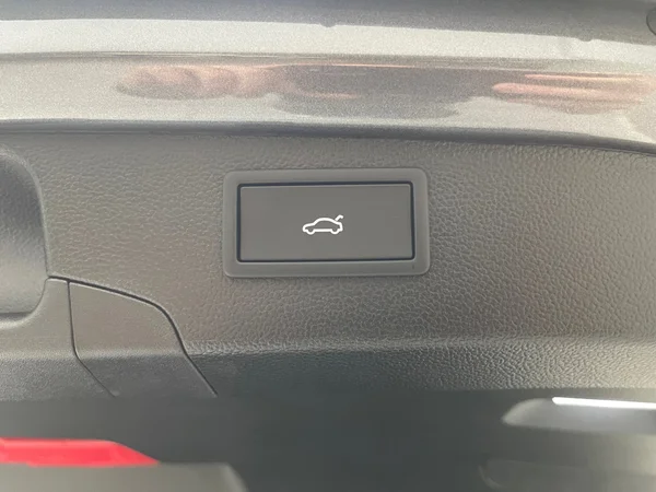VOLKSWAGEN Passat Variant eHybrid (PHEV) (2025) — foto 15 van 15
