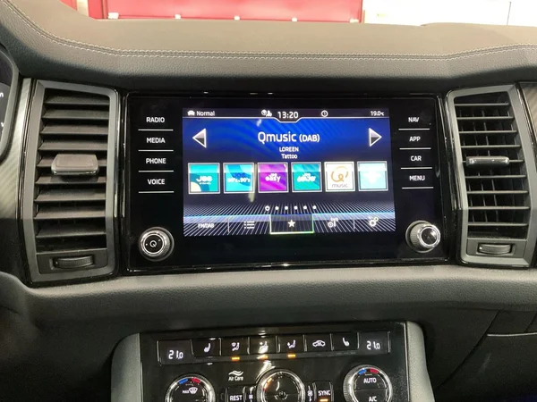 SKODA Kodiaq (2024) — foto 5 van 22