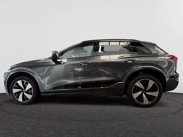 AUDI Q6 e-tron (2025) — foto 12 van 21