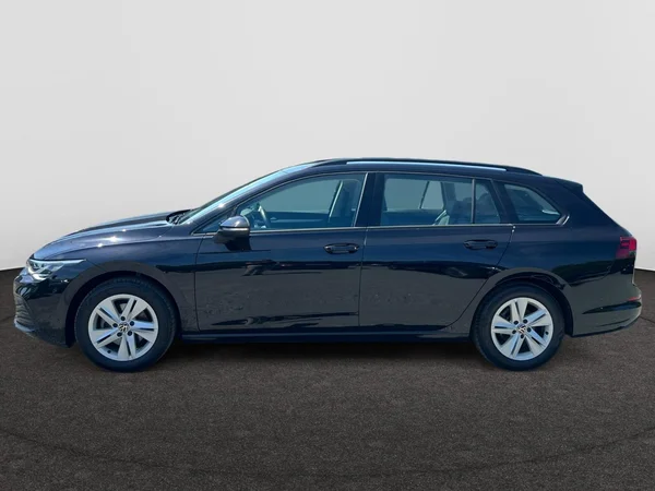 VOLKSWAGEN Golf VIII SW (2022) — foto 12 van 24