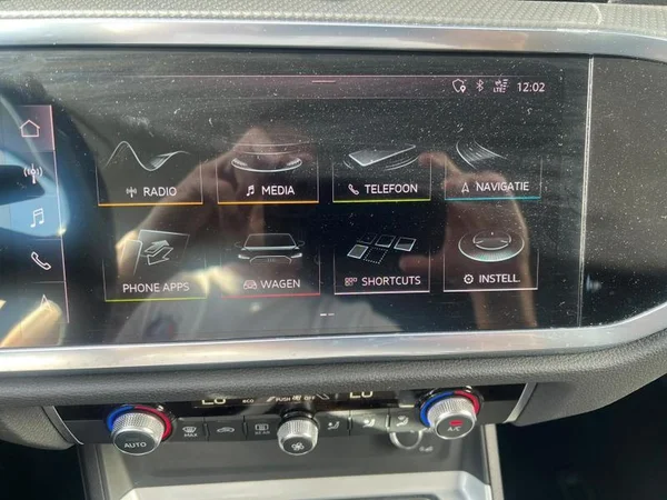 AUDI Q3 Sportback Dsl (2021) — foto 17 van 29