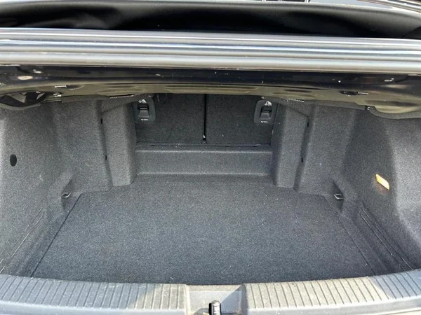 VOLKSWAGEN T-Roc Cabriolet (2023) — foto 11 van 38