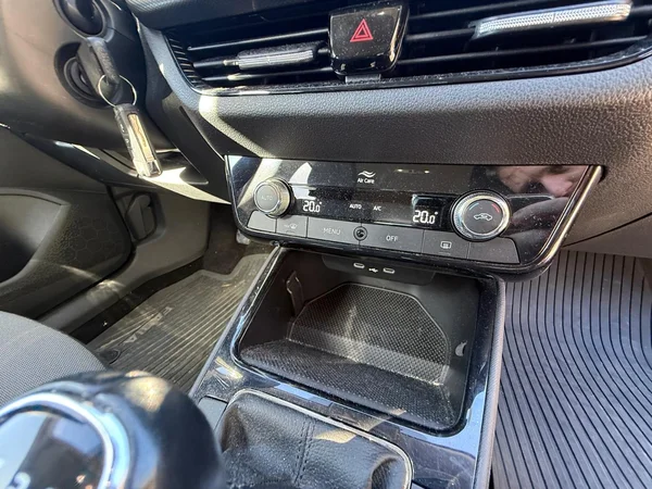 SKODA Fabia (2024) — foto 9 van 24