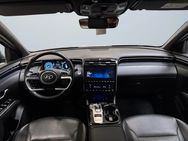 HYUNDAI Tucson (2021) — foto 2 van 33