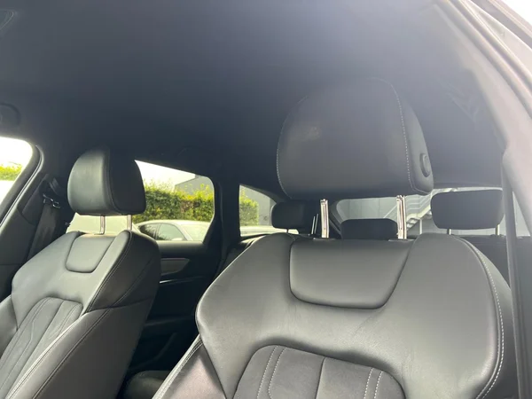 AUDI A6 Avant PHEV (2024) — foto 6 van 24