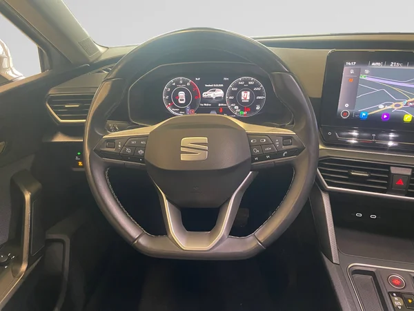 SEAT Leon (2022) — foto 3 van 19