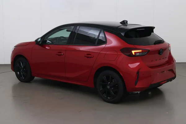Opel Corsa (2023) — foto 13 van 19