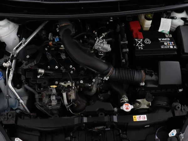 TOYOTA Yaris (2023) — foto 6 van 25