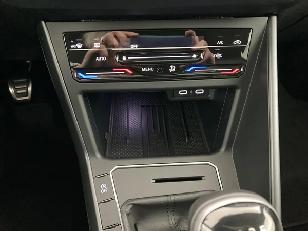 VOLKSWAGEN Taigo (2025) — foto 22 van 36