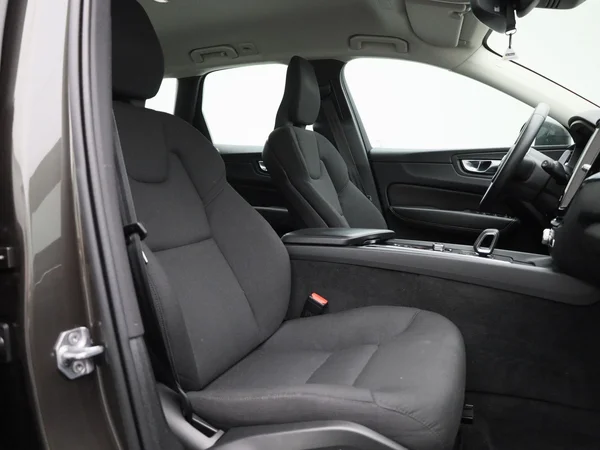 Volvo XC60 (2021) — foto 30 van 44