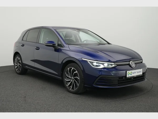 VOLKSWAGEN Golf VIII (2023) — foto 12 van 27