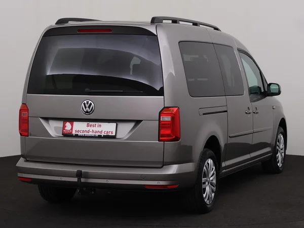 VOLKSWAGEN Caddy (2019) — foto 22 van 28