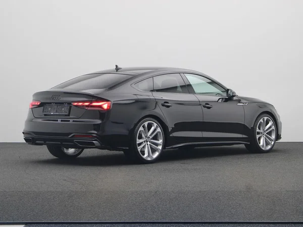 AUDI A5 Sportback (2025) — foto 12 van 23