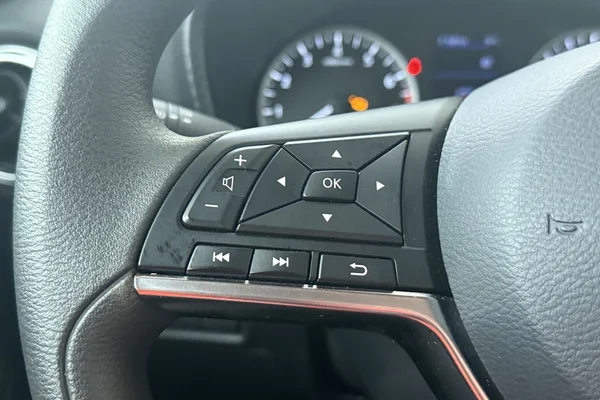 Nissan Juke (2024) — foto 6 van 18
