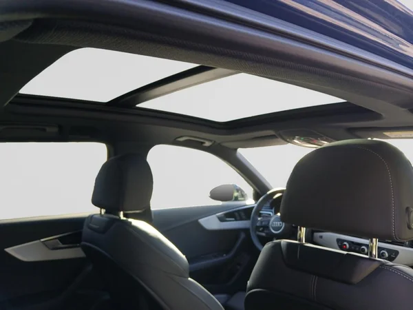 AUDI A4 Avant (2023) — foto 5 van 18