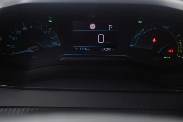Peugeot E-208 (2022) — foto 5 van 99