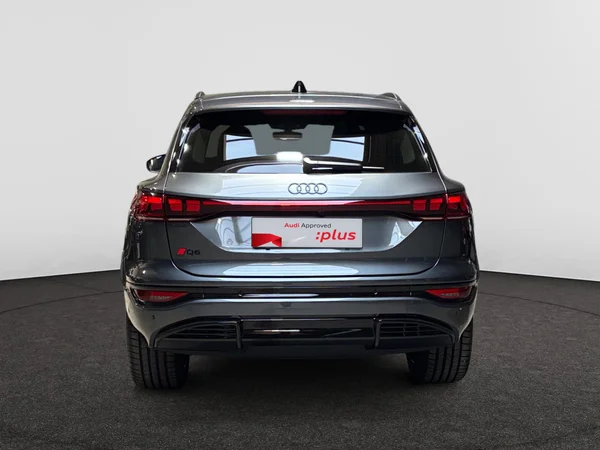 AUDI Q6 e-tron (2024) — foto 21 van 24