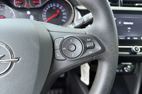 Opel Corsa (2023) — foto 6 van 20