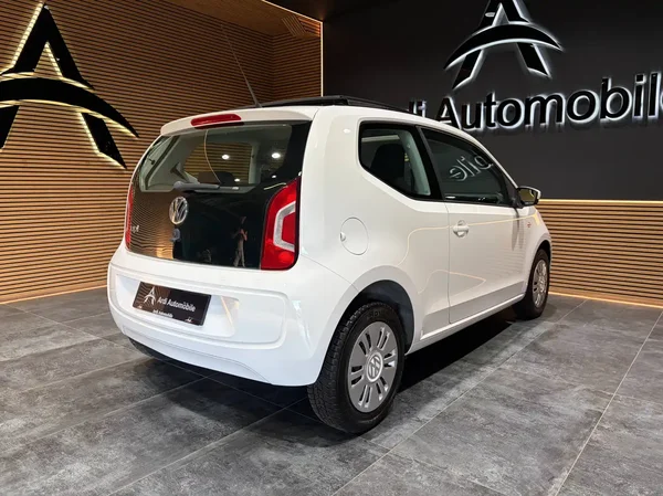 Volkswagen Up! (2012) — foto 13 van 18