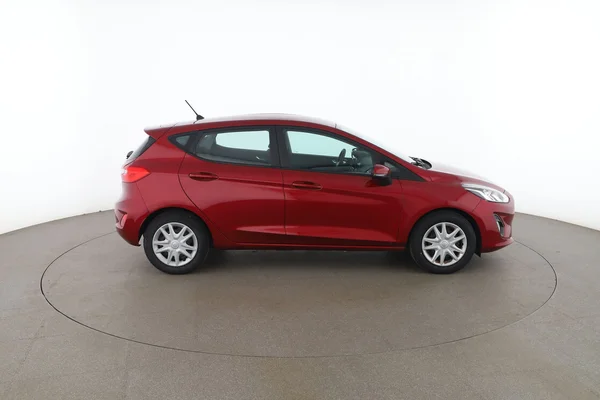 Ford Fiesta (2018) — foto 13 van 16
