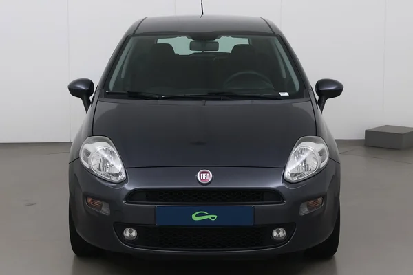 Fiat Punto (2017) — foto 12 van 39